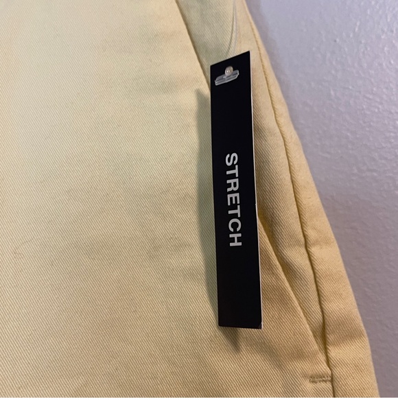 Michael Kors Mens Tailored Spring 1 Classic Fit Pale Yellow Shorts Size 31 - Picture 5 of 7